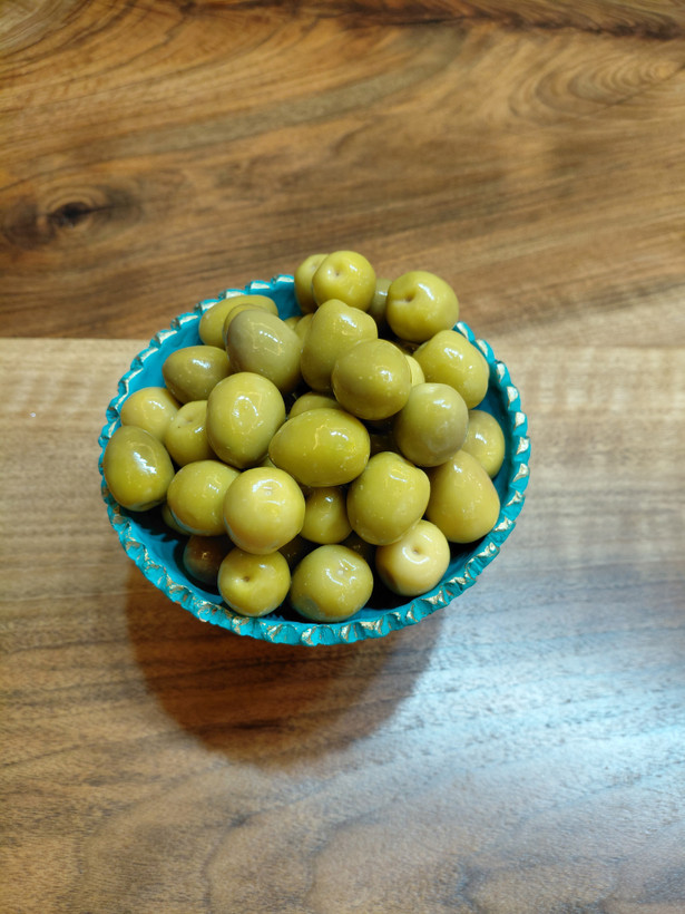 زیتون کنسروی طارم ۳ کیلویی سایز ویژه بسیار خوش مزه(ارسال پسکرایه)