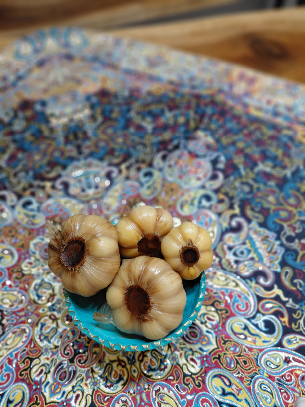 سیر ترشی محلی 10 کیلویی درجه 1 فوق العاده درشت مجلسی